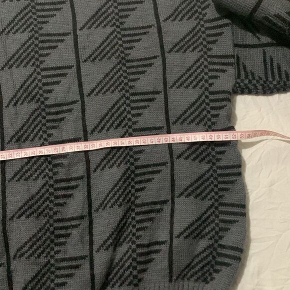 Vintage Italian Pure Wool Sweater - Retro Geometric Pullover - Winter Fall - Picture 10 of 11